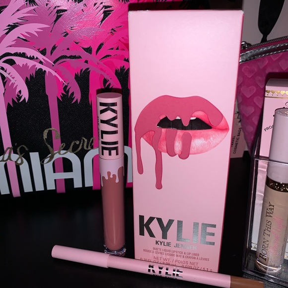Kylie Cosmetics Makeup Kylie Cosmetics 88 Kylie Matte Lip Kit